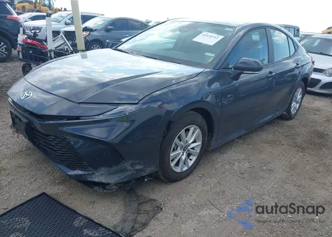 2025 Toyota Camry Le из США, поврежденный, VIN 4T1DAACK9SU128861